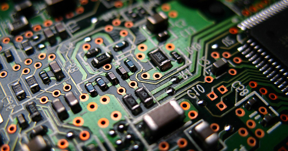Proiectare de compatibilitate electromagnetică în procesarea PCBA