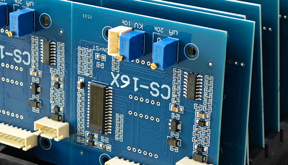 Cum influențează recenziile clienților deciziile de parteneriat cu fabrica PCBA?