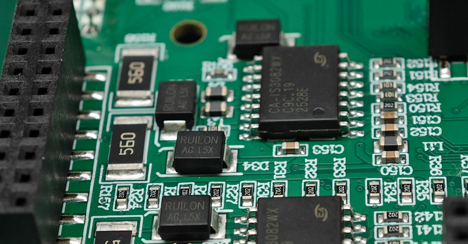 Răspuns rapid la nevoile clienților: Cum funcționează echipa de asistență tehnică a unei fabrici de PCBA?