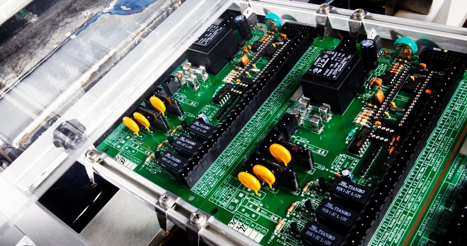 Explorarea modelelor și tendințelor de cooperare în fabricile globale de PCBA.